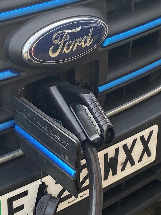 Grid Delays Threaten UK’s Commercial EV Rollout