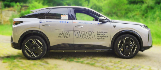 Stellantis tests lighter, faster-charging EV battery