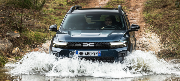 New 4x4 Hybrid Dacia Duster and Bigster models go on sale