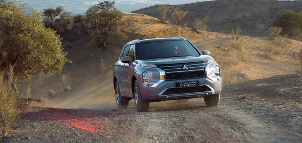 Mitsubishi Outlander returns with 53-mile electric range and seven-seat option