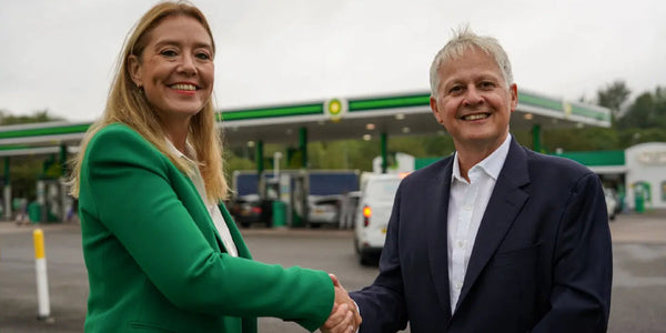 Roadchef deal expands ultra-fast charging options for high-mileage fleets