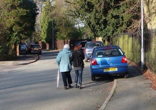 46% of UK motorists support pavement parking ban